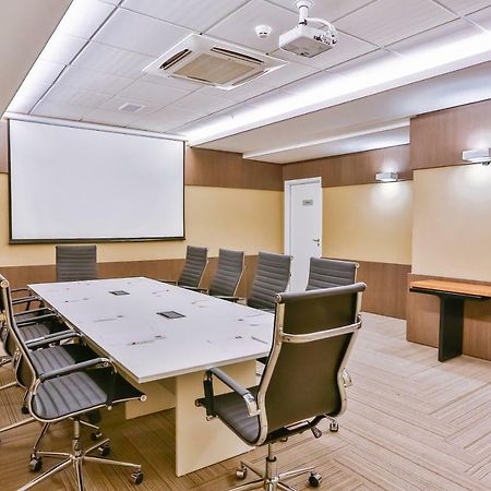 Transamerica Collection Goiânia Zewnętrze zdjęcie A meeting room